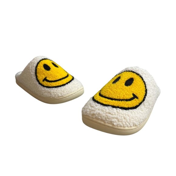 Unbranded Shoes - Unbranded Women's White Faux Fur Happy Face Clog Shoes Sz 41- 42